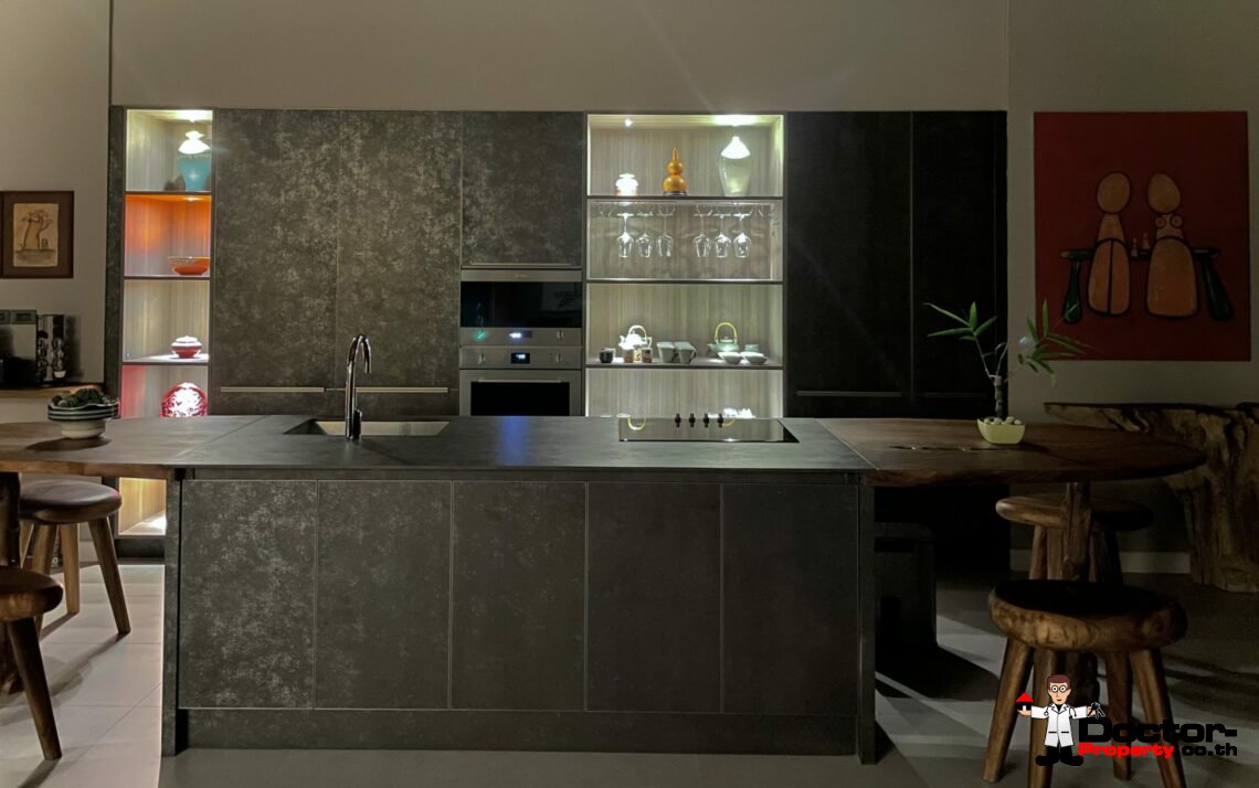 5 Bedroom Beachfront Villa – Na Mueang, Koh Samui – For Sale